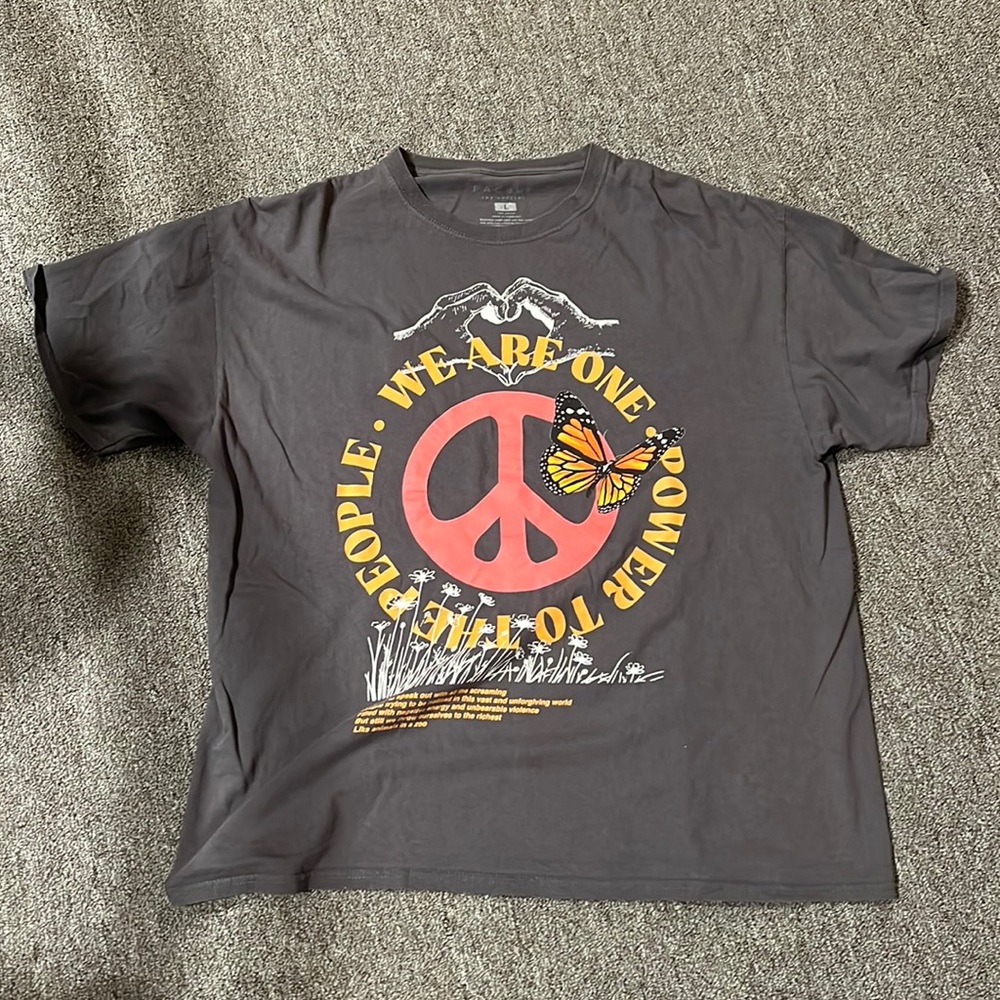 PacSun T-shirt